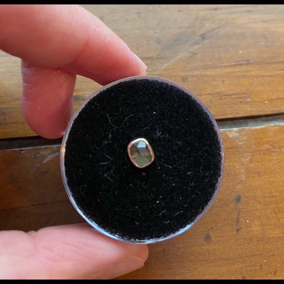 Mettle and silver Jewelry - Mettle and silver 14k Rose gold genius blue green sapphire threadless end ear